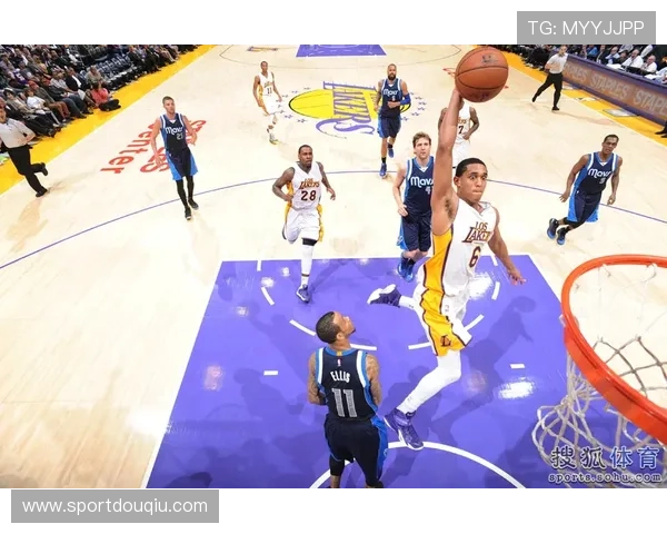 斗球免费nba直播最新赛事资讯，第一时间掌握比赛动态与精彩瞬间